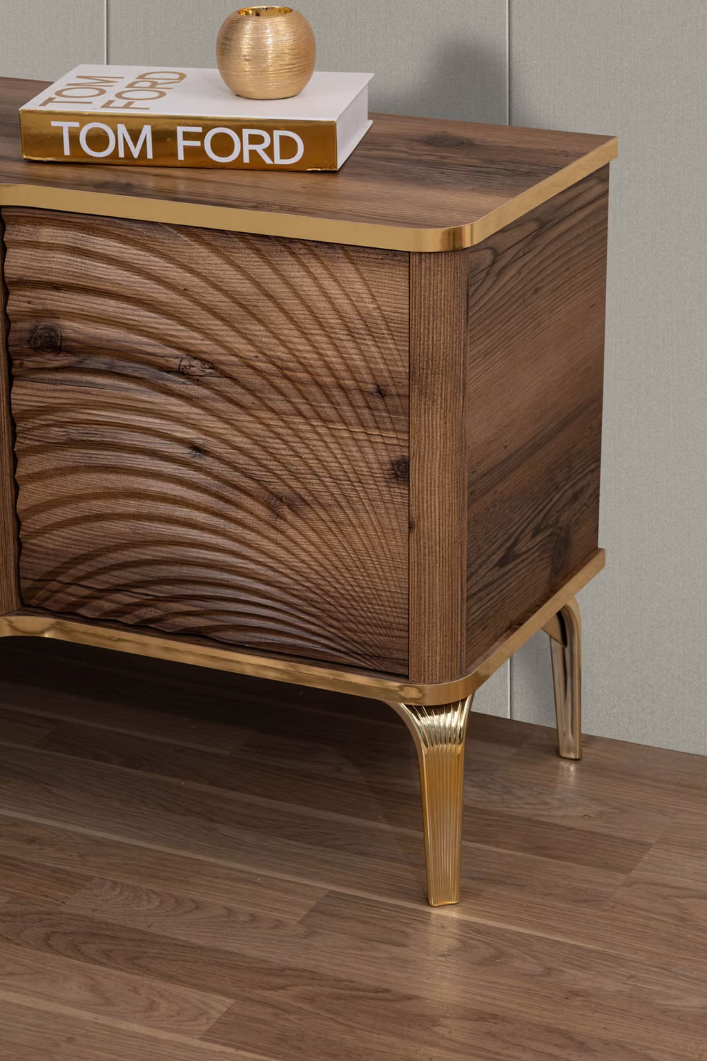 Almira Walnut