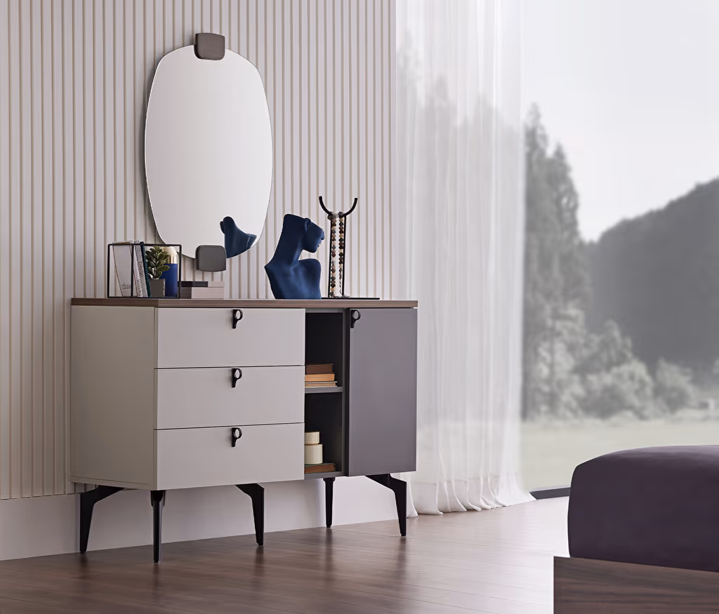 Cordell Chest of Drawers