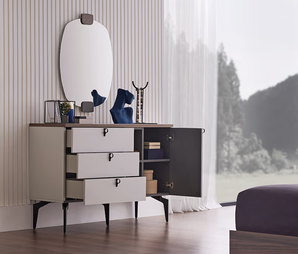 Cordell Chest of Drawers