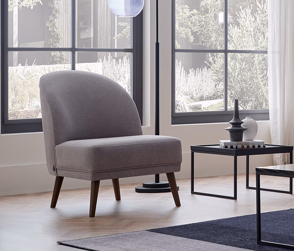 Petra Armchair