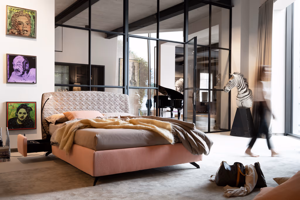 Cama