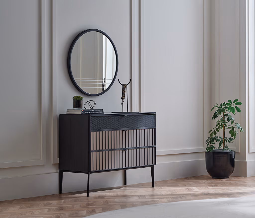 Riga Chest of Drawers