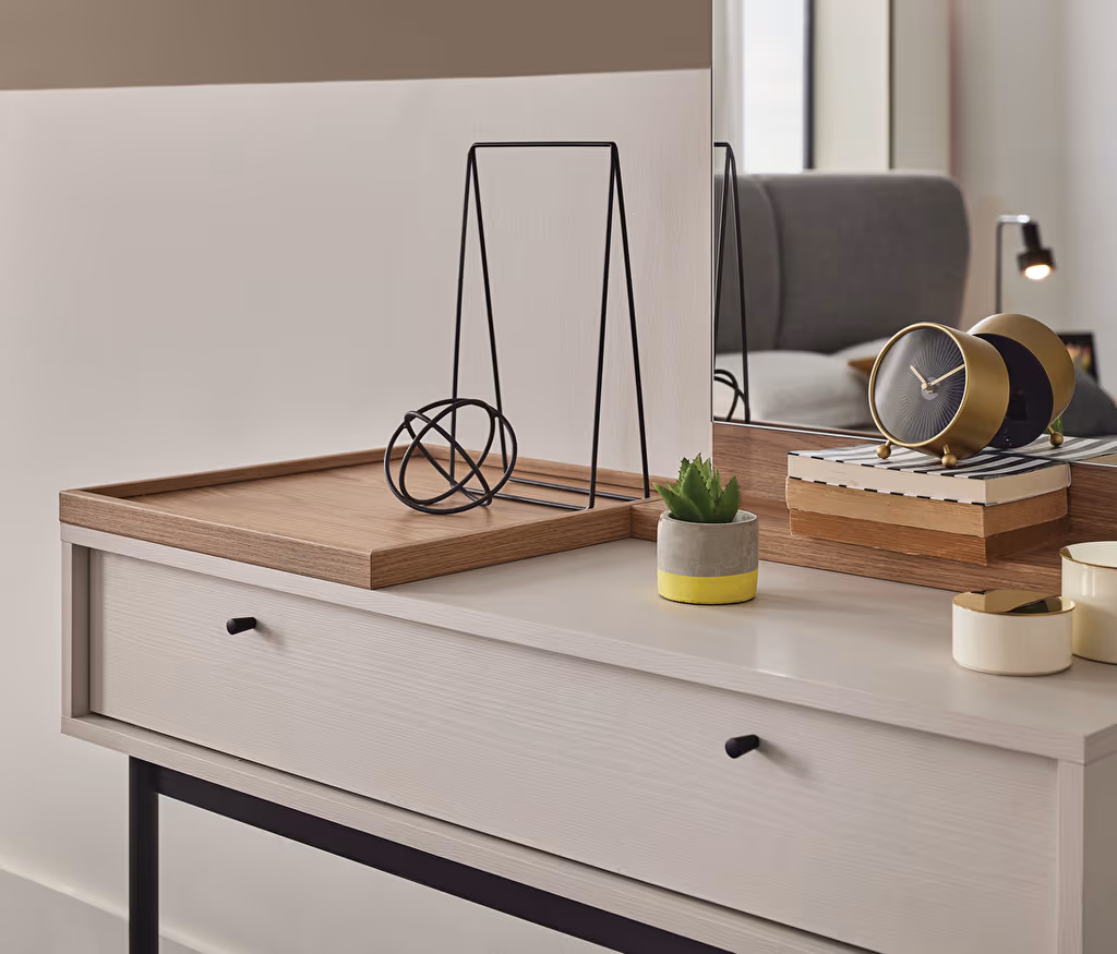 Loreto Vanity Table