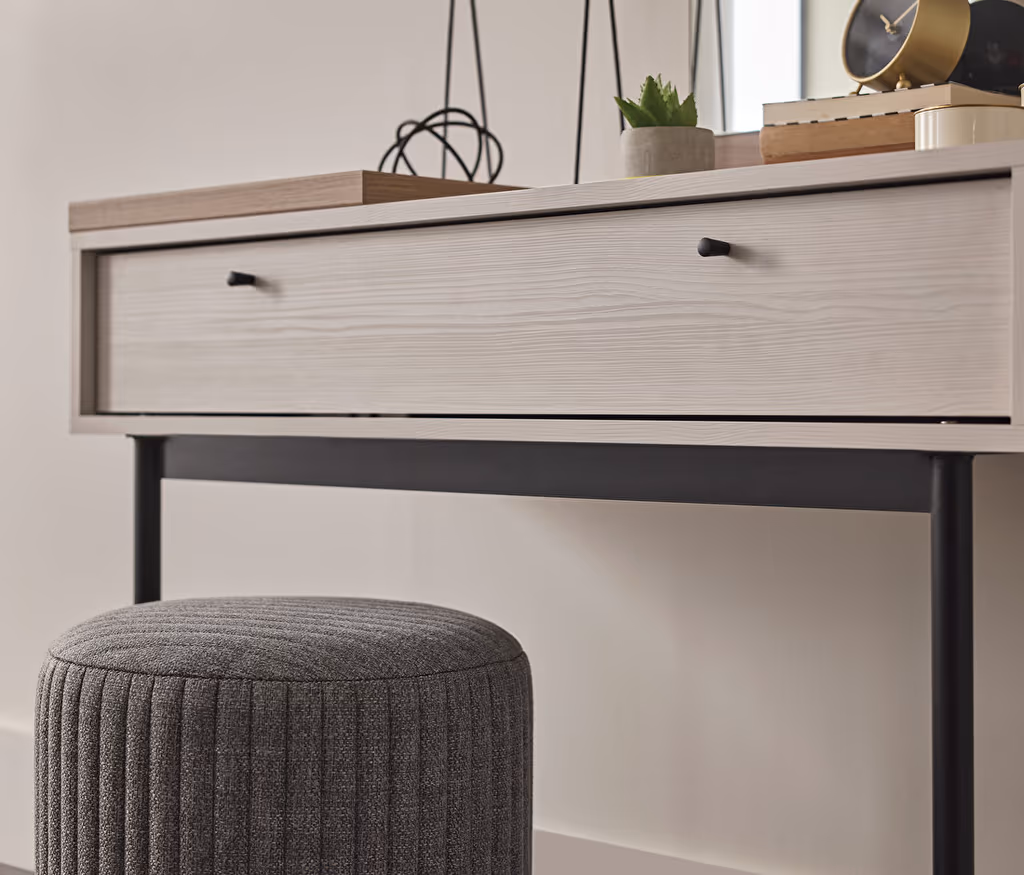 Loreto Vanity Table
