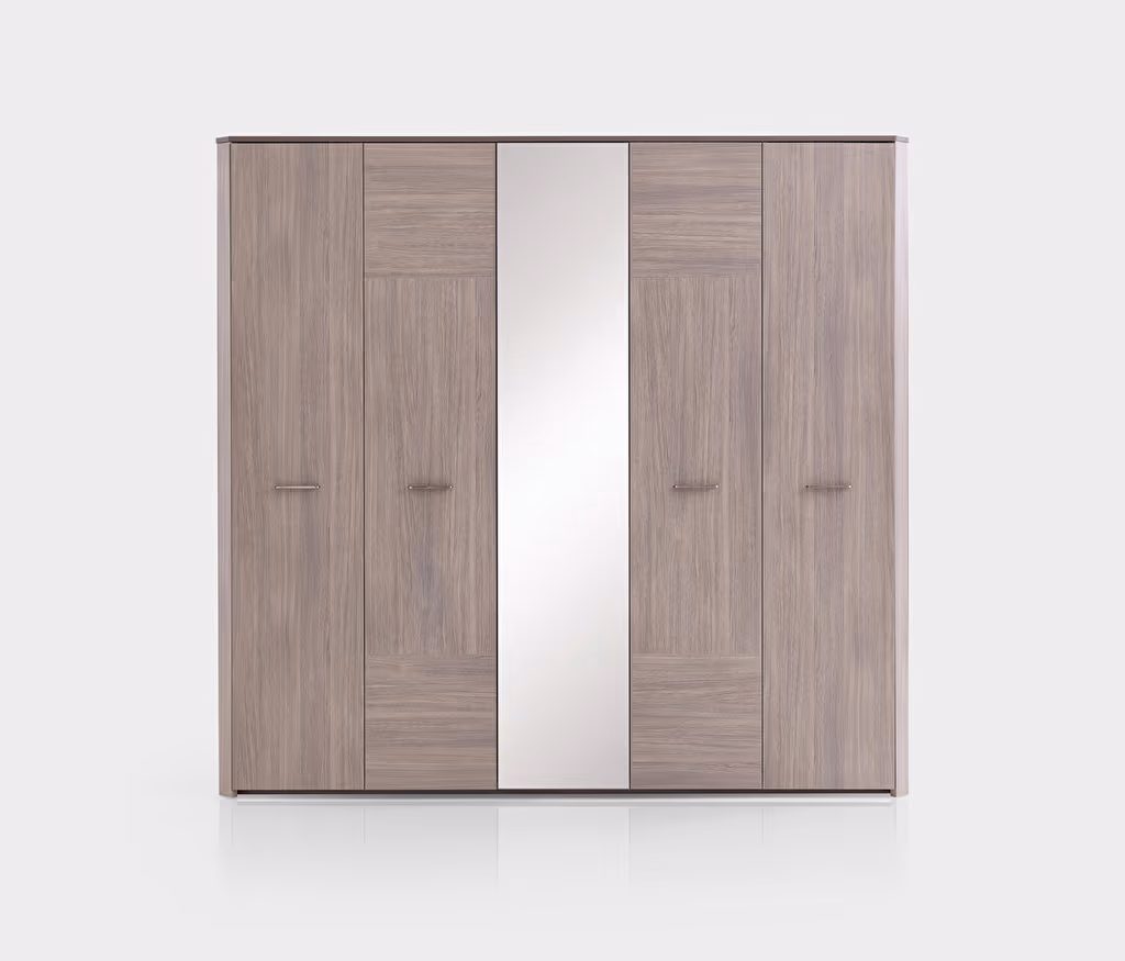 Varena Wardrobe
